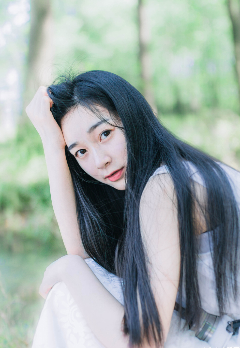 有棱有角的害处是，别人啃起你来十分方便。